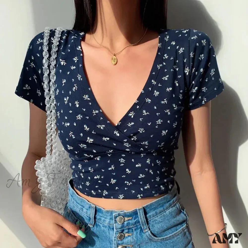 AMY FASHION - French Retro Floral V-neck Slim T-shirt Crop Top