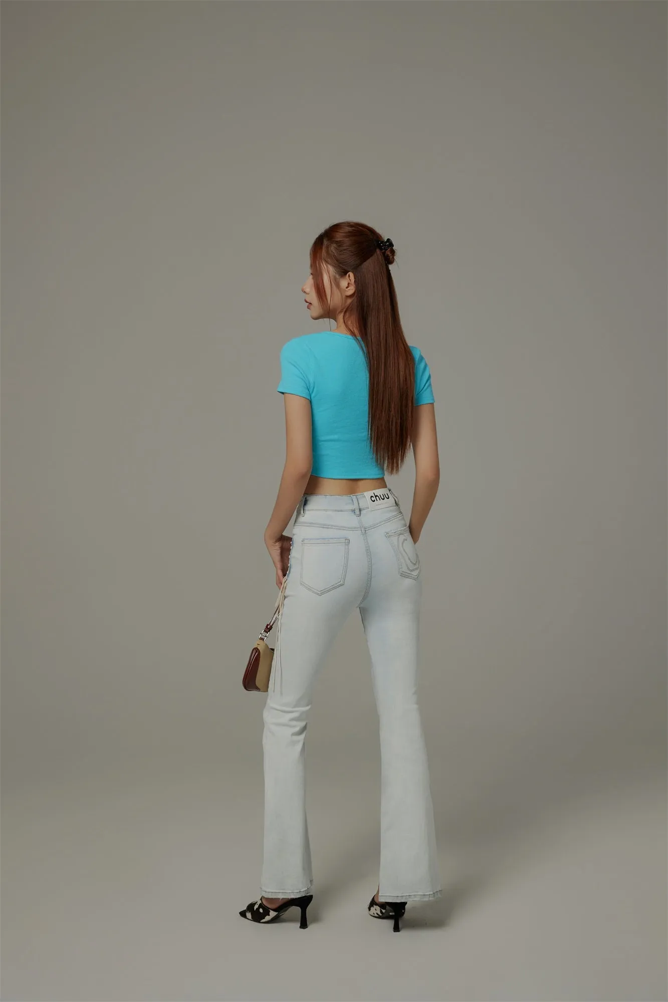 Front Keyhole String V-Neck Cropped Top