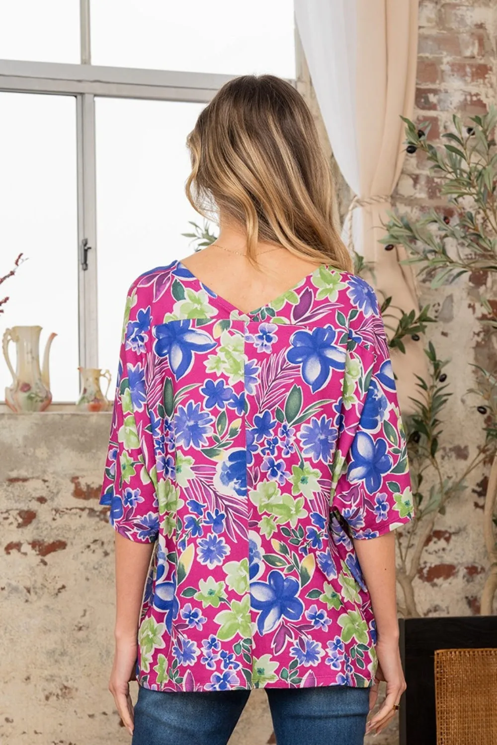 Full Size V-Neck Floral Half Sleeve Top