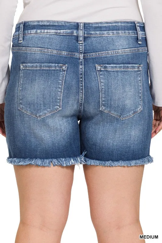 PLUS MID RISE RAW FRAYED HEM DENIM SHORTS