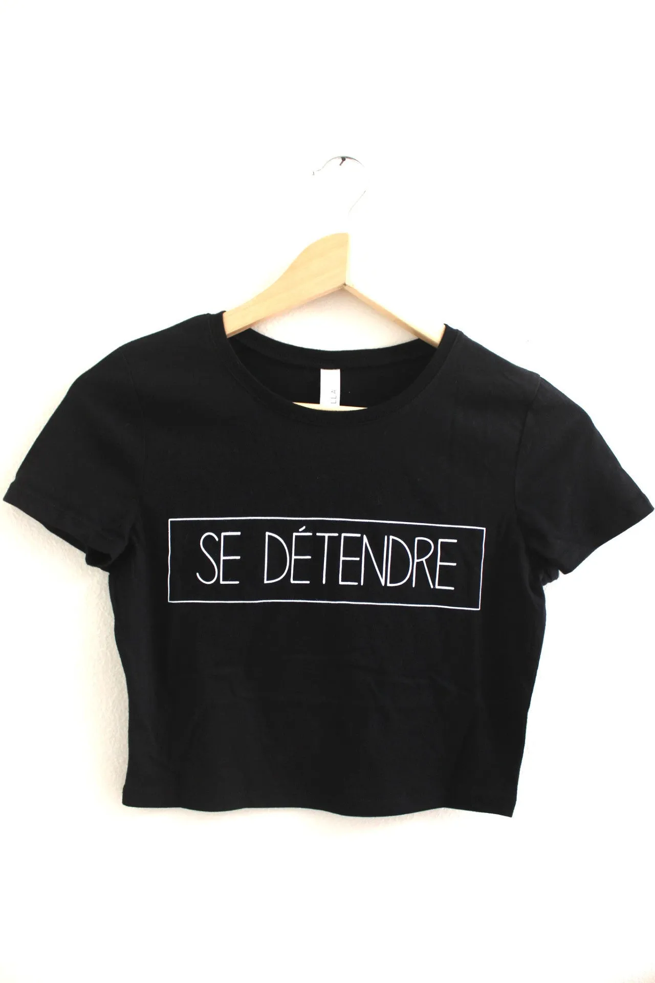 Se Détendre Black Graphic Crop Top